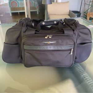 Black Men's ‘Chrysler Crossfire’ Touring Duffel Bag— AWESOME piece of luggage!